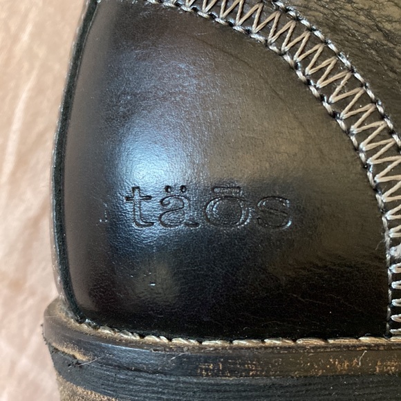 Womens boots - Picture 4 of 4